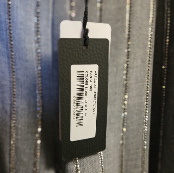 Chic Silver Striped Suit Set - Picture 9 of 9